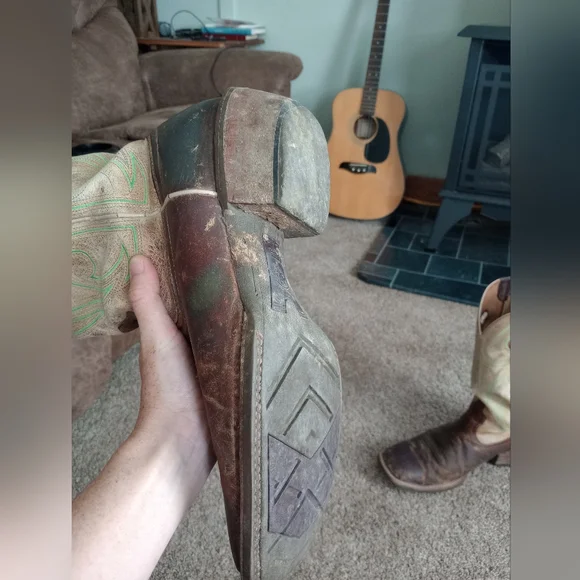 Ariat Brown and Tan Western Mens Boots - Picture 3 of 5